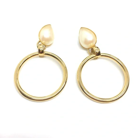 VINTAGE 80S 90S GOLD TONE STATEMENT DROP HOOP EARRINGS FAUX PEARL EARRINGS - Picture 7 of 13